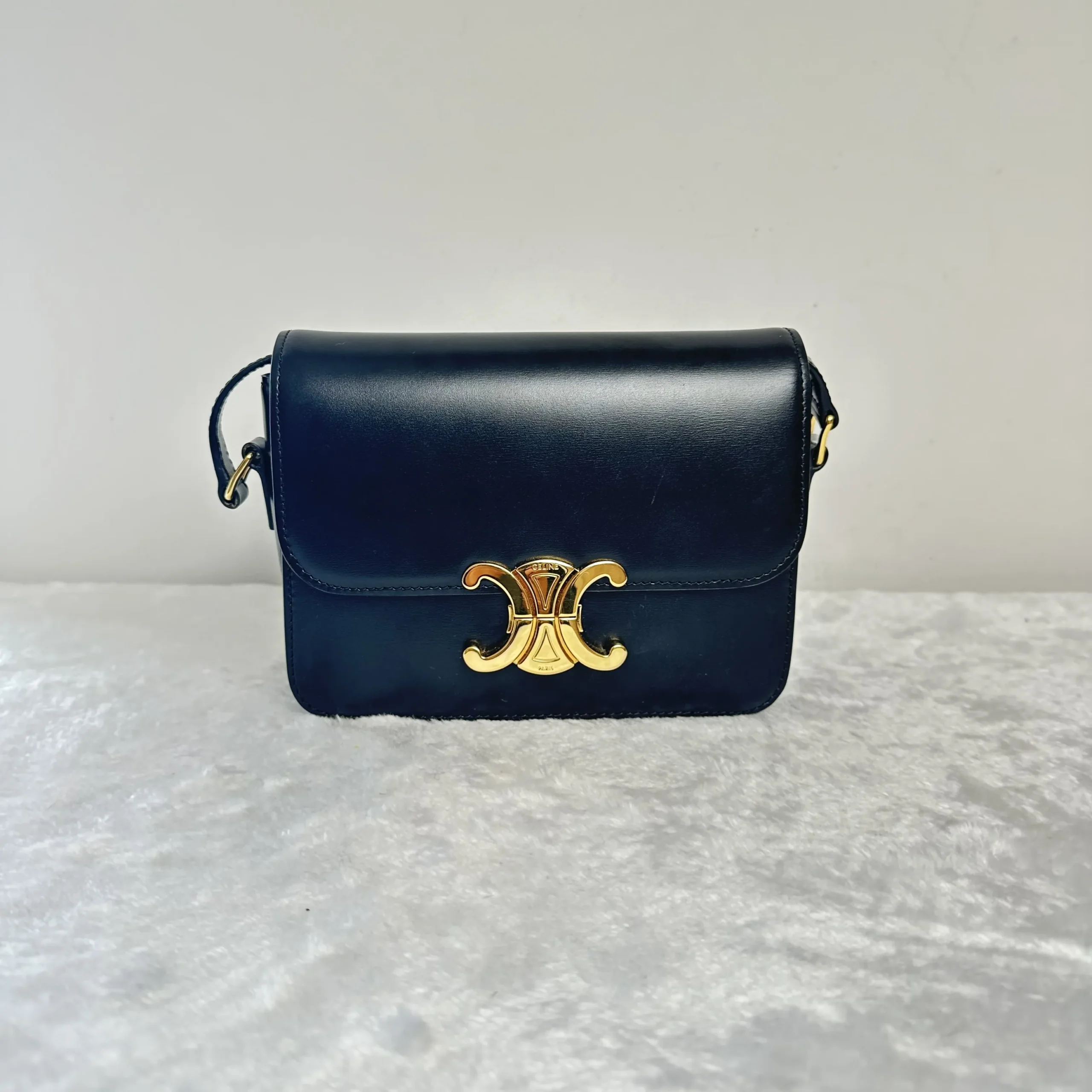 Pre-owned BJ1101905012 Celine Teen Box Mini Calfskin