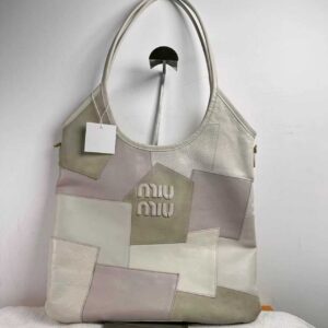 Pre-owned BJ1102505010 Miu Miu lvy White Multicolor Calfskin Tote Handbag Shoulder Bag