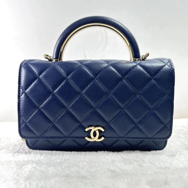 Pre-owned BJ1109905017 Chanel WOC Blue Lambskin Handbag Shoulder Bag Crossbody Bag