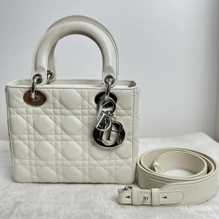 Pre-owned Dior Lady Dior White Lambskin Handbag Shoulder Bag BJ2016