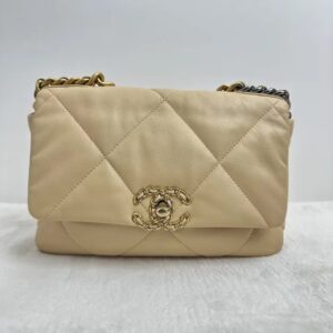 Pre-owned Chanel 19 Beige Lambskin Shoulder Bag Crossbody Bag BJ2020